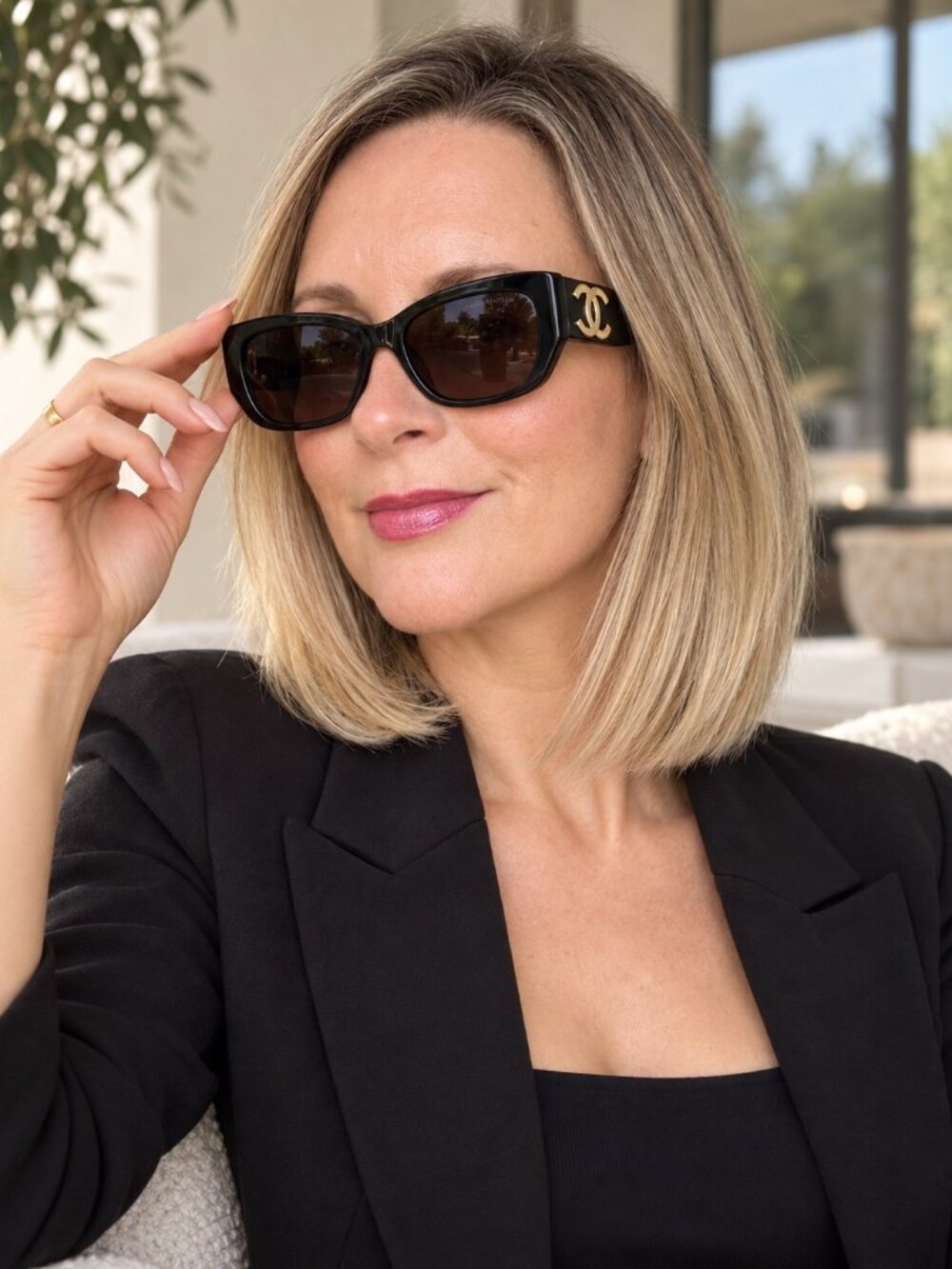 CHANEL CH5493 Black Sunglasses Gold CC Logo New Authentic